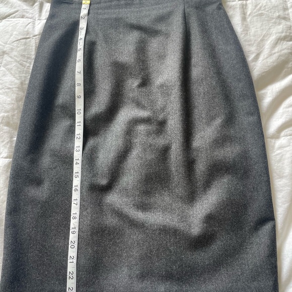 Burberry’s of London Vintage charcoal grey wool pencil skirt 10 - Picture 8 of 8
